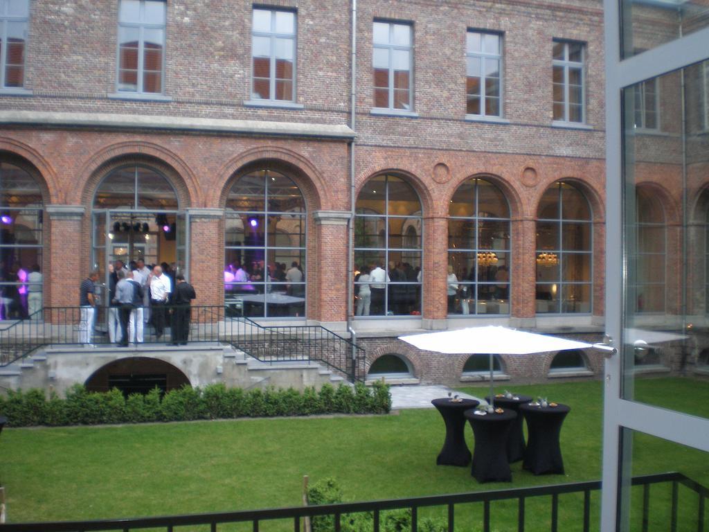 Het Godshuis Hotel ซินต์-เลาไรนส์ ภายนอก รูปภาพ